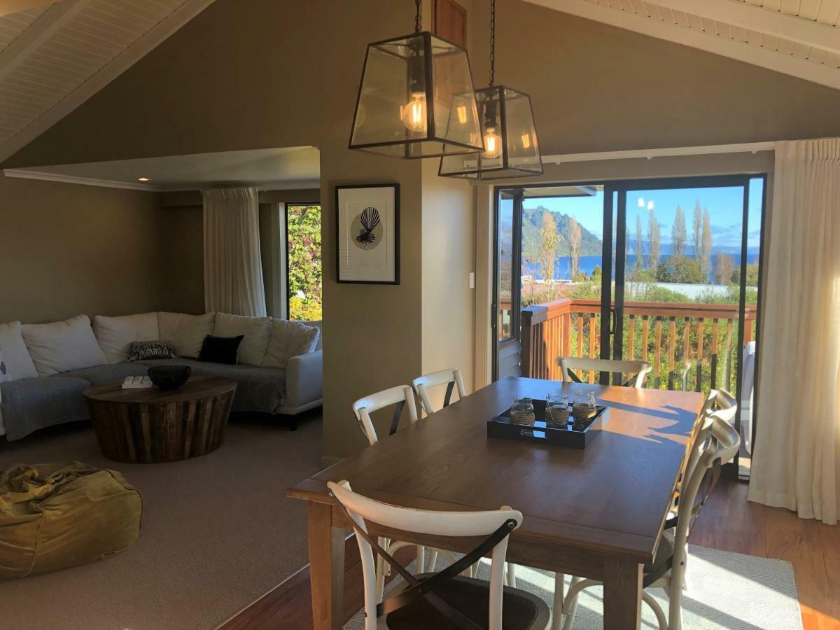 Kinloch Lakeview Lodge - Taupo Dış mekan fotoğraf